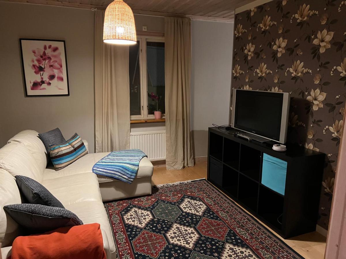Villa Lillhuset à Järbo Extérieur photo